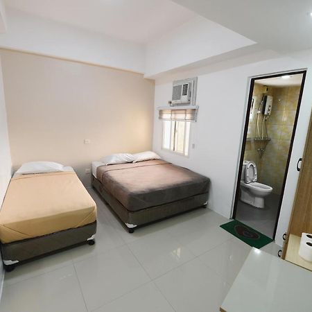 Hotel Cebu Courtyard Lapu-Lapu City Esterno foto