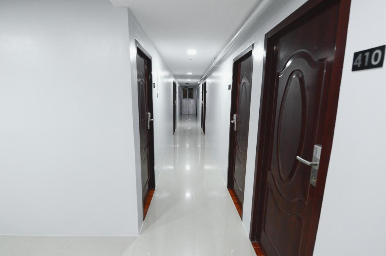 Hotel Cebu Courtyard Lapu-Lapu City Esterno foto